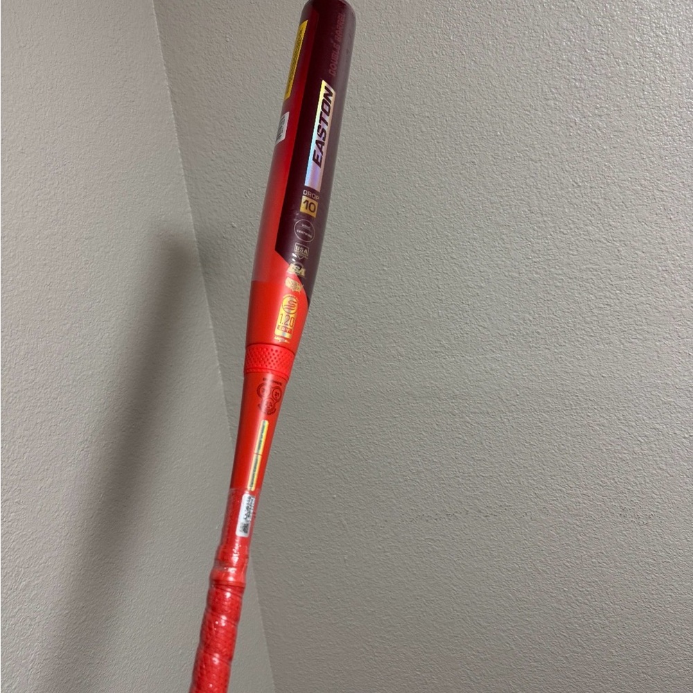 Easton Advanced Limited Edition Red fast-pitch Bat